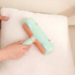 پرزگیر فرش و مبل سگ و گربه مخزن دار مدل فیندی-1